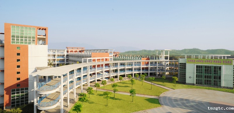 校园风光 (2).jpg